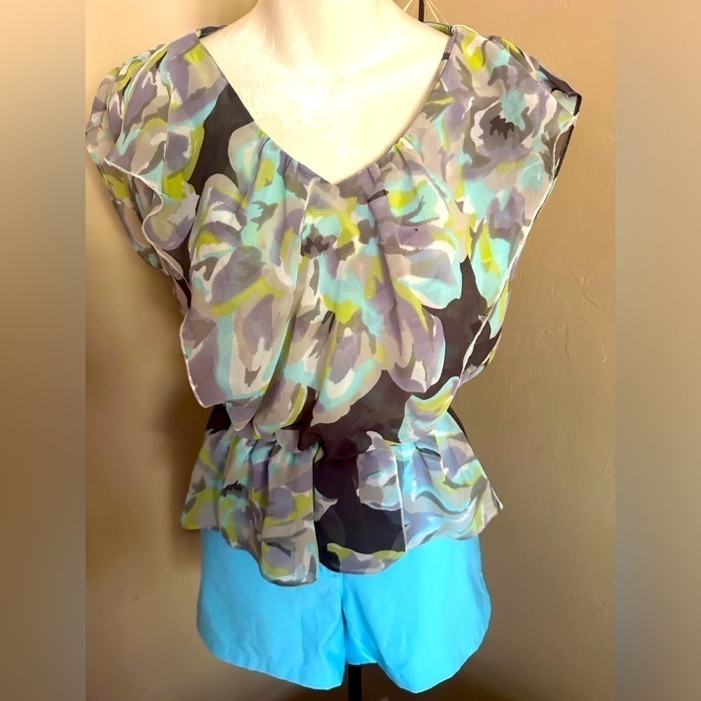 Loft ruffled top - Picture 2 of 6